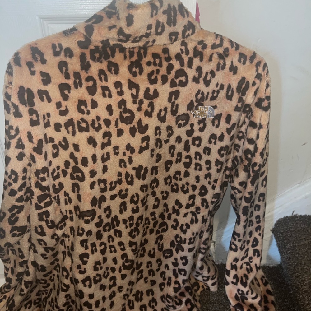 COPY - Leopard north face